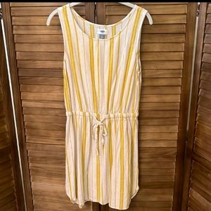Great condition draw string waist adorable  dress